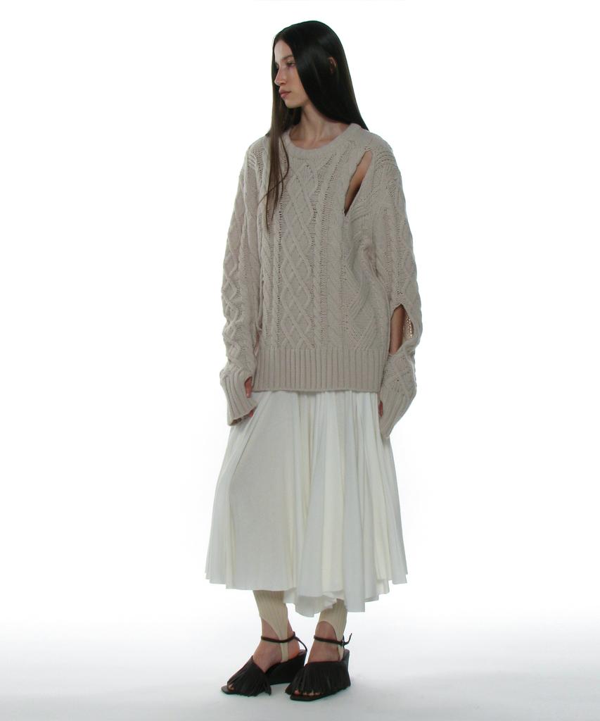 PARTIMENTO WOMEN Heavy Cutout Cable Knit Crew Neck_Ivory