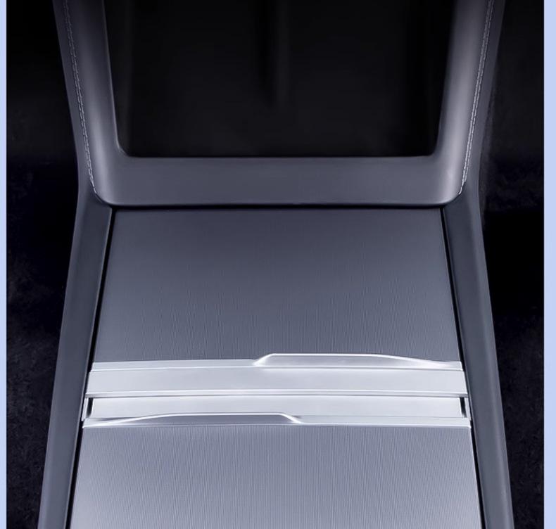 Příslušenství pro osvěžení modelu Tesla 3/Y, výsuvný dok s rychlonabíjením PD pro středovou konzoli.