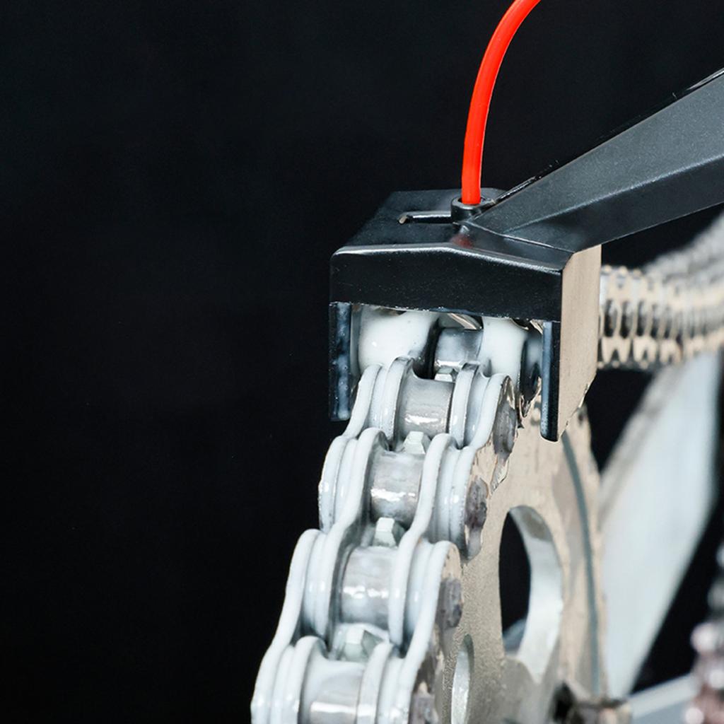 Narzędzie do smarowania łańcucha motocyklowego Plastikowe smarowanie łańcucha motocyklowego dla precyzyjnej aplikacji oleju i optymalnej konserwacji