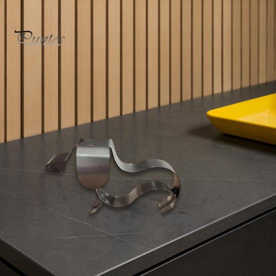 Cute Dog Garden Decor Rustic Dachshund Metal Statue, 3D Sculpture, Weatherproof Indoor Tabletop Decoration for Patio Lawn Yard Porch Table,