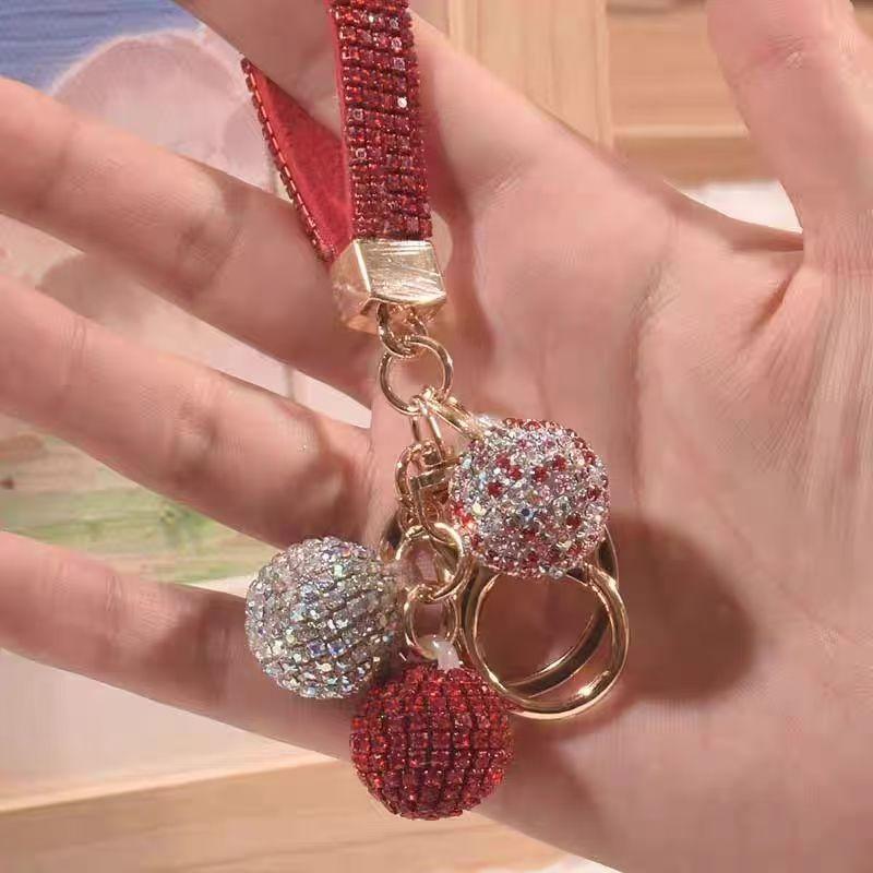 Breloczek do kluczy z okrągłą kulką z cyrkoniami, Błyszczący metalowy brelok z kryształami, Uroczy ręcznie robiony diamentowy wisiorek do zawieszenia na torbie, Prezent