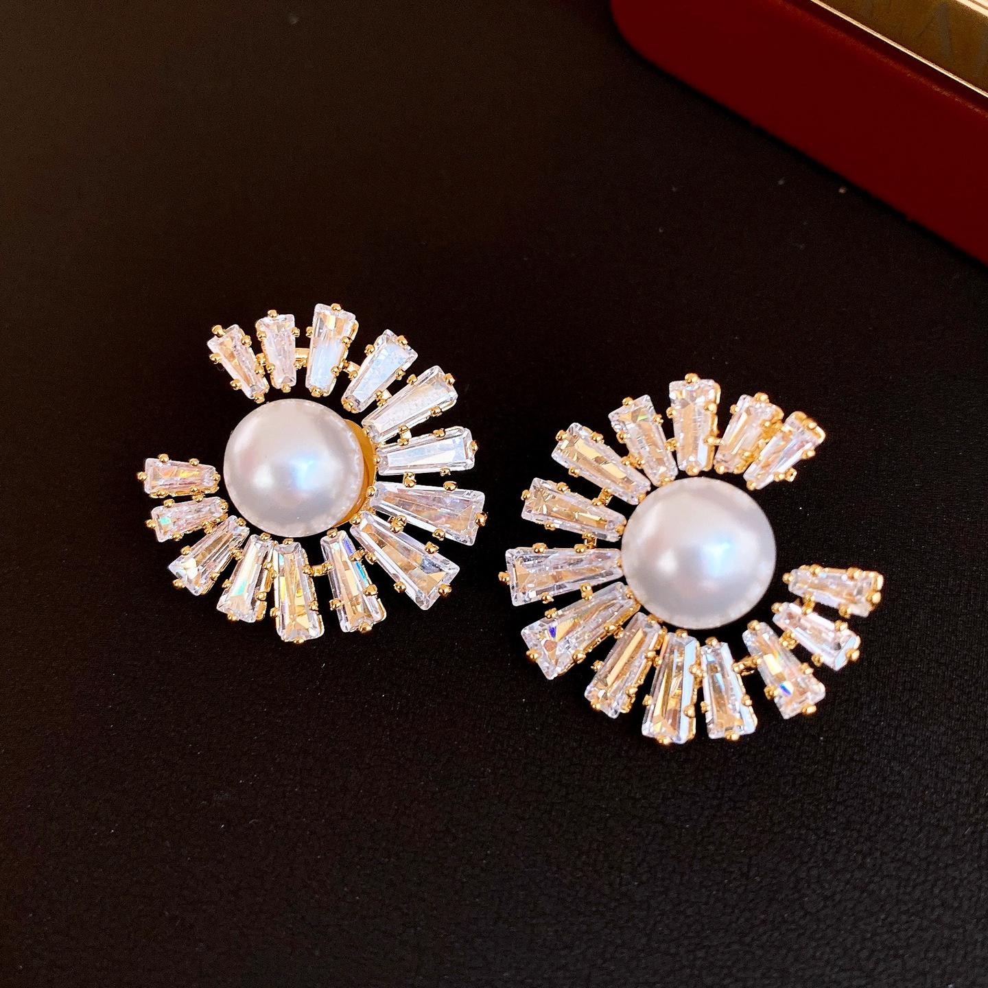 

18k real gold electroplated zircon flower pearl stud earrings elegant temperament earrings earrings women