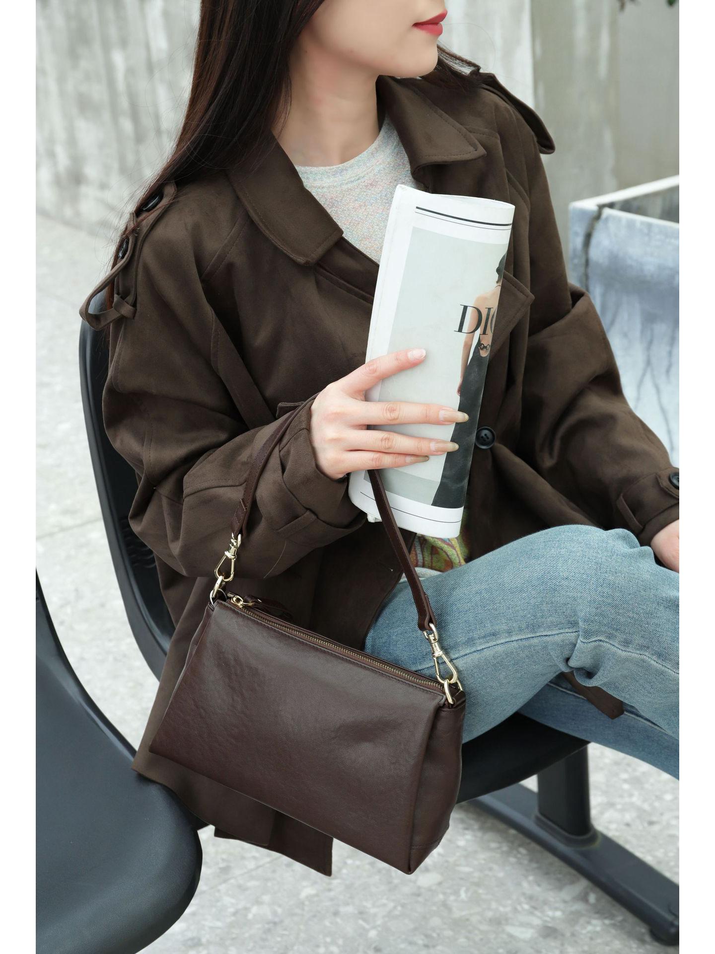 Women s High-End Retro Leather Tote Bag - Genuine Vegetable-Tanned Cowhide Shoulder Bag 27x11x16 CM кофейный