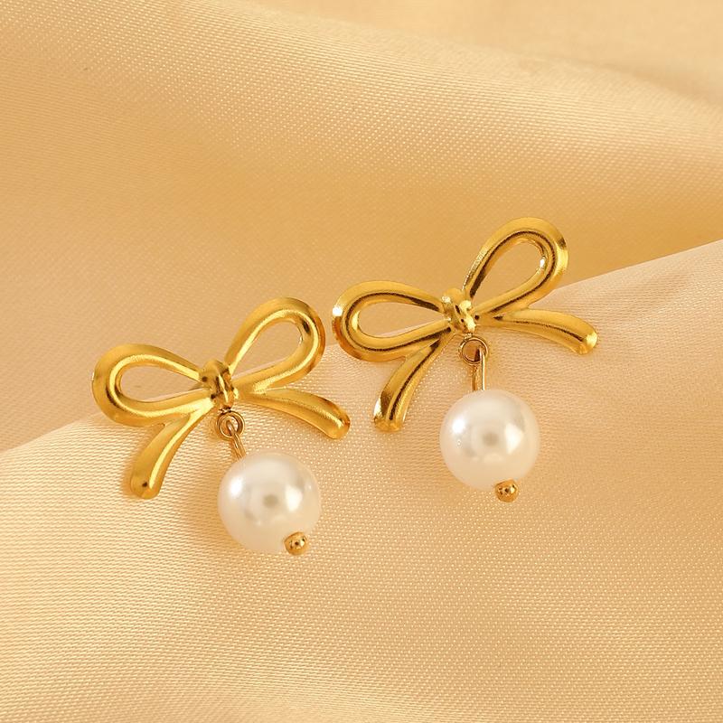 2026 New Arrival White Imitation Pearl Asymmetric Stud Earrings for Women Simple Metal Bow Heart-Shaped Earrings Date Jewelry