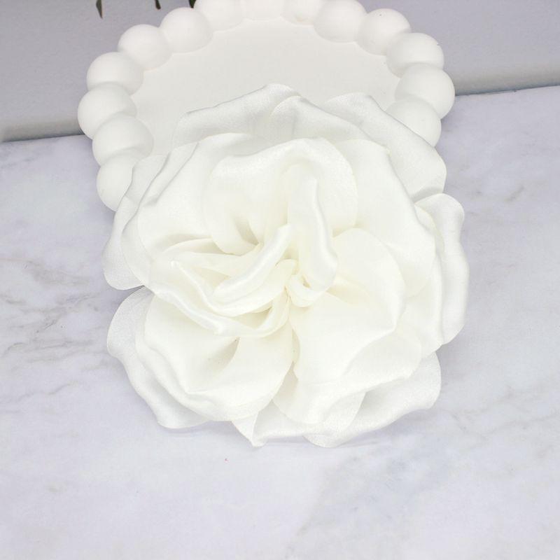 Elegant 3D Satin Fabric Brooch - Large Floral Pin for Sweaters and Suits (10cm)