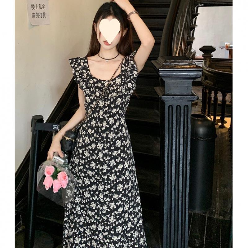 Black floral dress women's summer new skirt temperament advanced sense a word waist thin medium and long dress