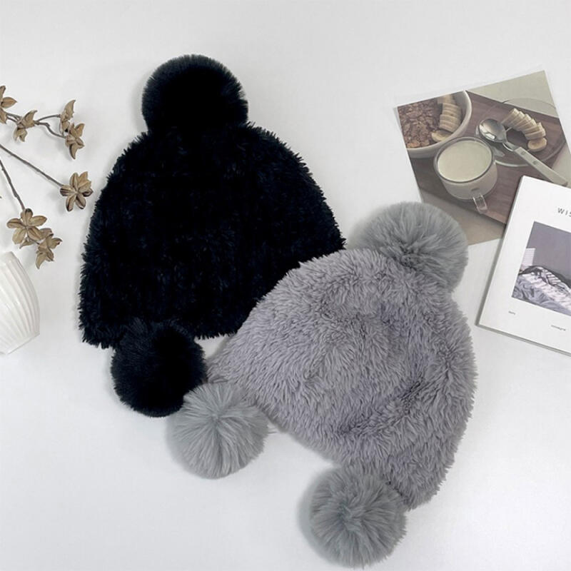 Clove Drop Warm Christmas Boucle Women s Hat black