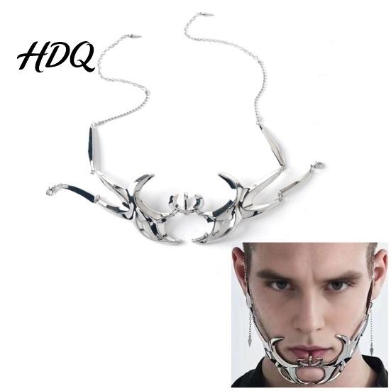 Übertriebene Cosplay Gesichtsmaske Cyberpunk Mechanische Klingenmaske Metall Gotische Nasenrückenmaske für Halloween Maskenball Kostümzubehör Party,