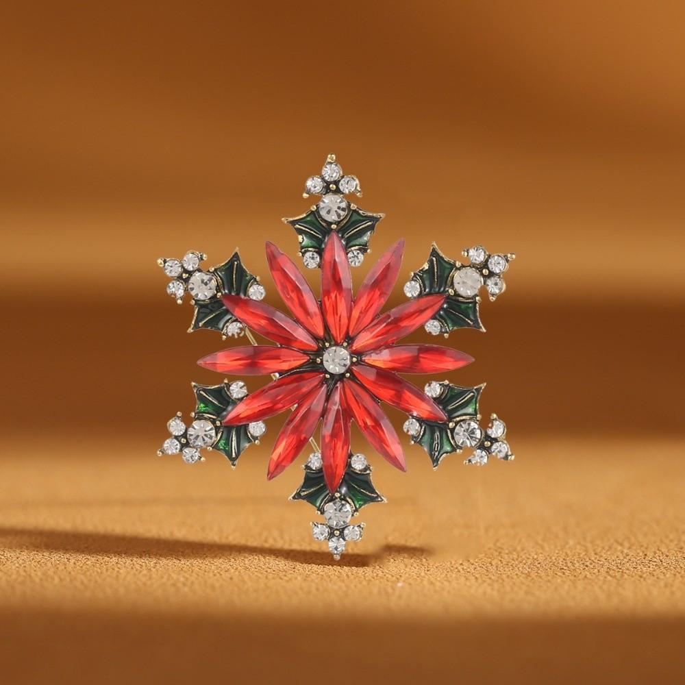Versatile Rhinestone Pin Zinc Zinc Alloy Decorative Brooches Casual Christmas Snowflake Brooch Winter