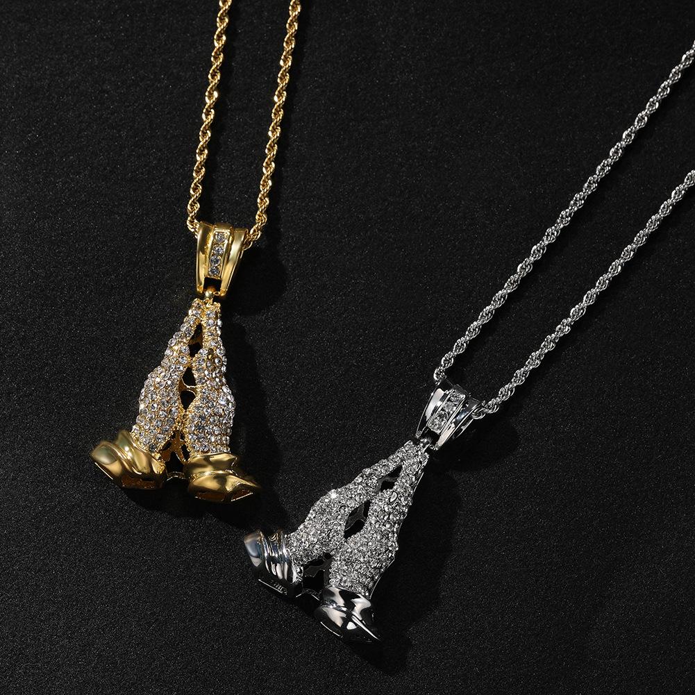 Niche hands together full of diamonds, pendant, sweater chain, zinc alloy, retro men's necklace, alloy accessories.