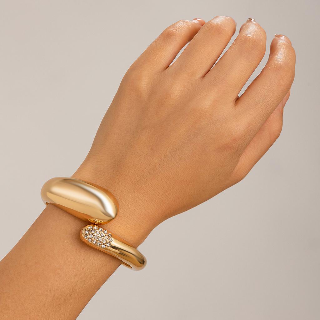 Metal Texture Smooth Water Drop Hug Bracelet Fashion Trend Spring Open Bracelet Bracelet