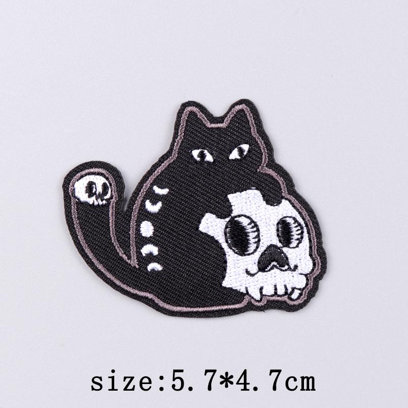 Hip Hop Sexy Patch Iron On Embroidery Patches For Clothing Thermoadhesive Patches For Clothes Punk Skull Sewing/Fusible Patch