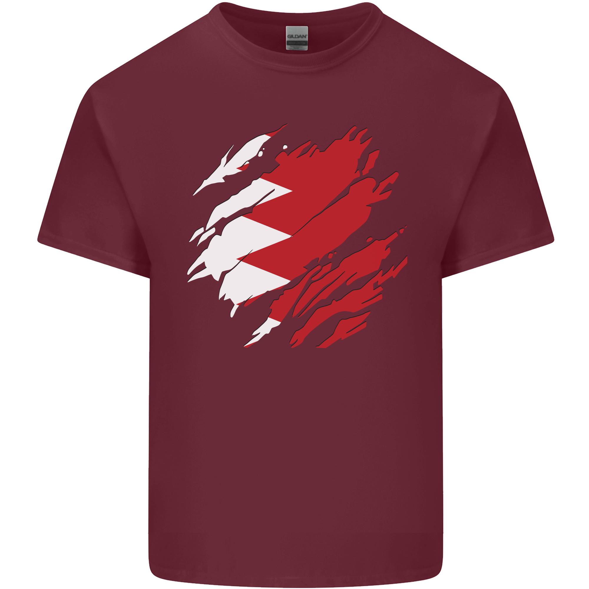 Torn Bahrain Flag Bahraini Day Football Unisexs Light Cotton TShirt S