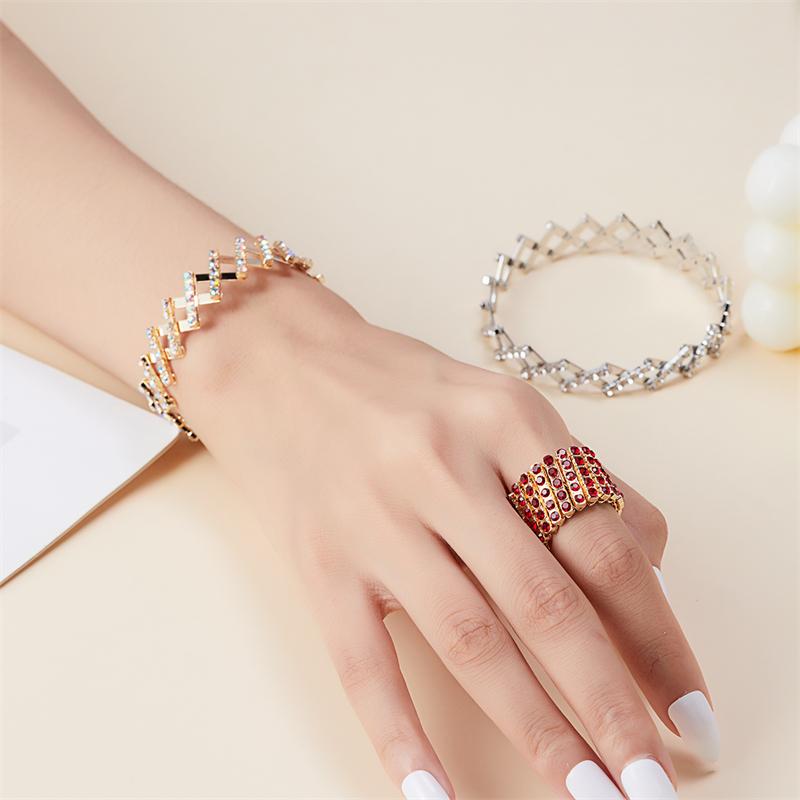 Unique Design Magic 2 in 1 Folding Retractable Ring Bracelet Shiny Rhinestone Multilayer Twist Rings for Women Creative Jewelry