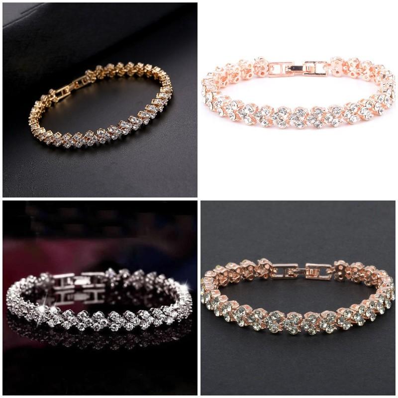 Fashionable Ol Style Women's Heart Shaped Bracelet With Stunning Zircon Stones