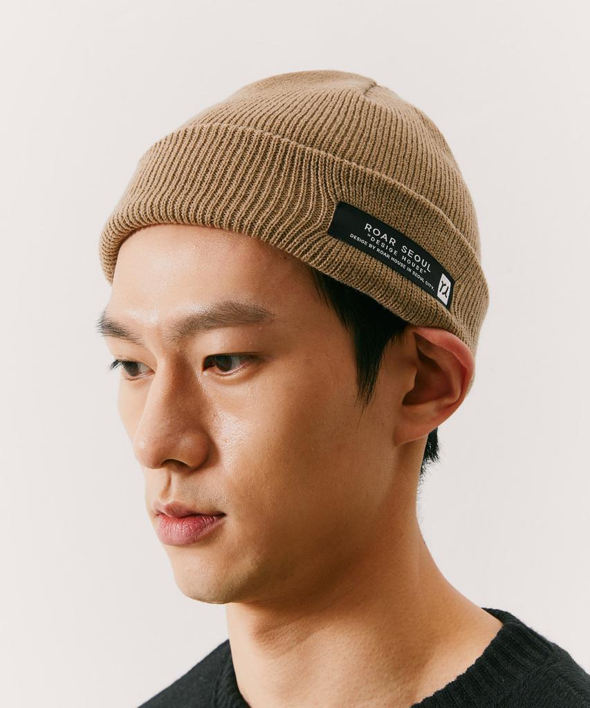 ODD DOT (Unisex) Logo Label Basic Short Beanie_Beige