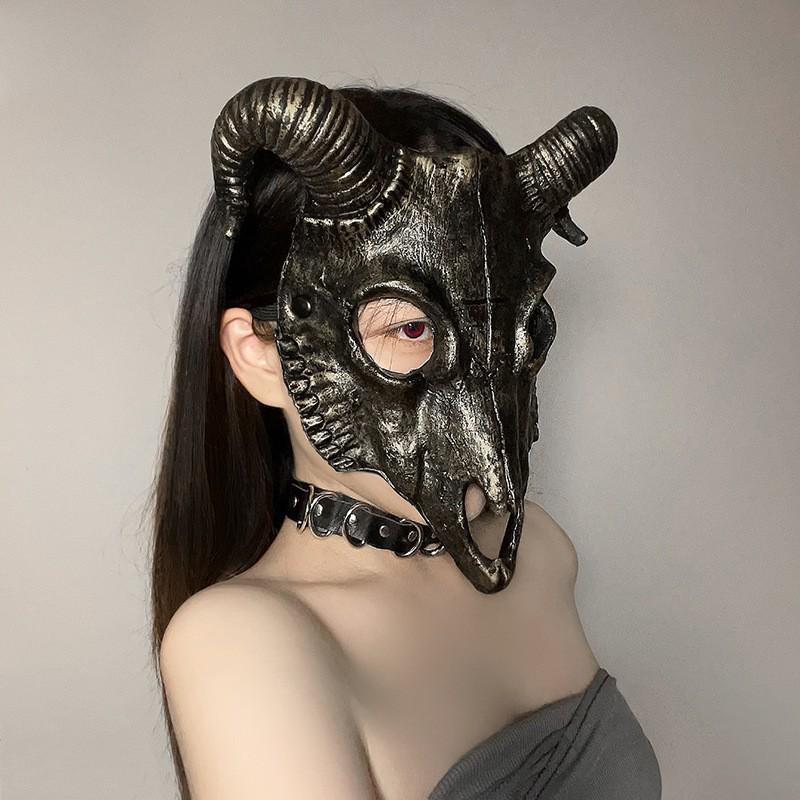 Sexy Spitzen-Halbmaske mit Federn - Halloween-Make-up Maskerade-Party-Accessoire