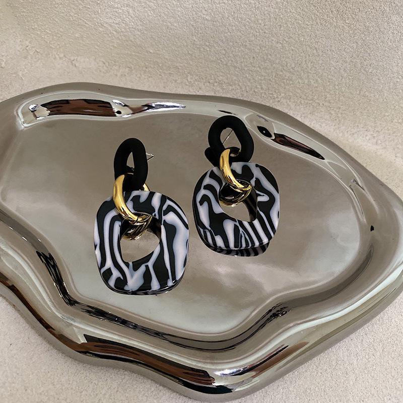 Silbernadel Leopard Herz Schleife Geometrische Hängeohrringe - Trendiger koreanischer Stil für Frauen