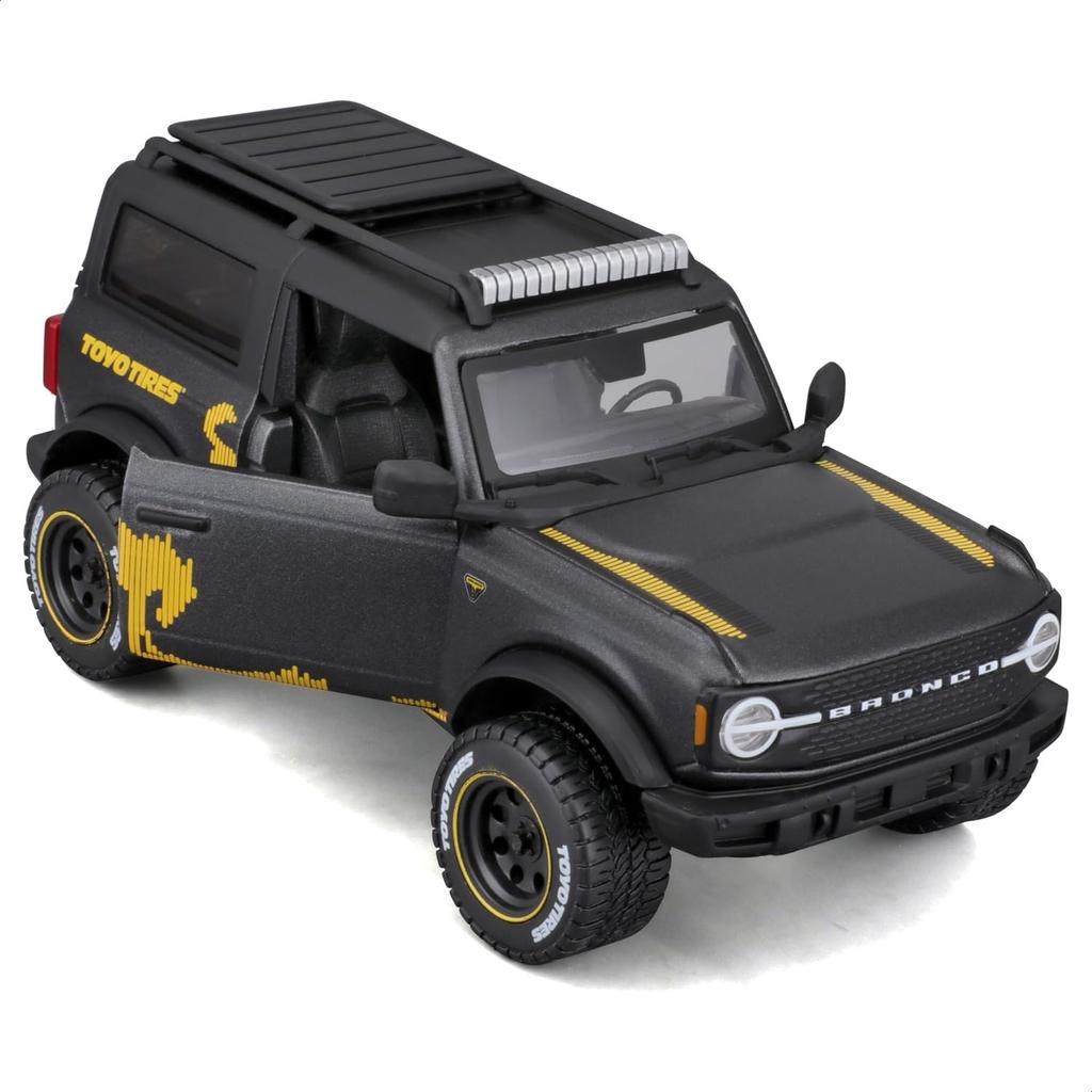 Maisto 1/24 Scale Ford Bronco Badlands 2021 Gray Custom Off-Road Series Sand / Diecast Model Car (Finished) 32541