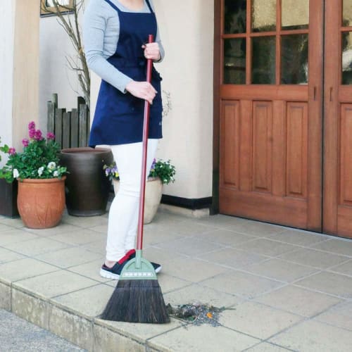 Azuma Compo-Niwaniwa Long Handle Outdoor Broom, 27cm Bristles, 129cm Total Length, Moderately Flexible for Easy Sweeping, Mixed Bristles 177