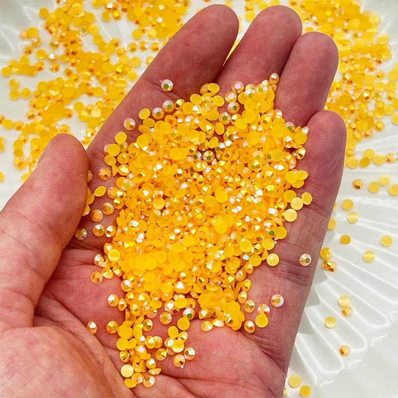 Hot Sale 2-6mm Flatback Resin Rhinestone Appliques Round Shape Bulk Colors for Nail Art Decoration Shoes Clothes Cup DIY