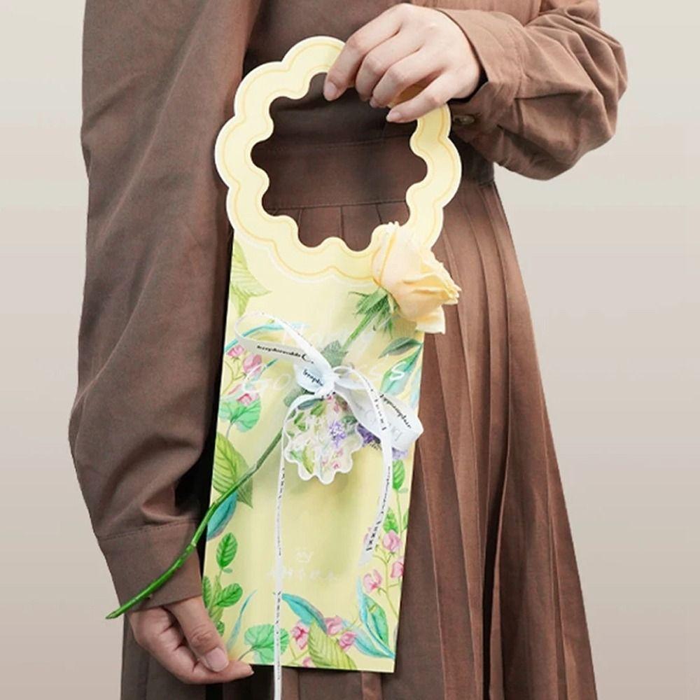 5pcs Hand-held Flowers Packing Bags Paper Gift Handbag Gift Wrapping Paper  Wedding Party