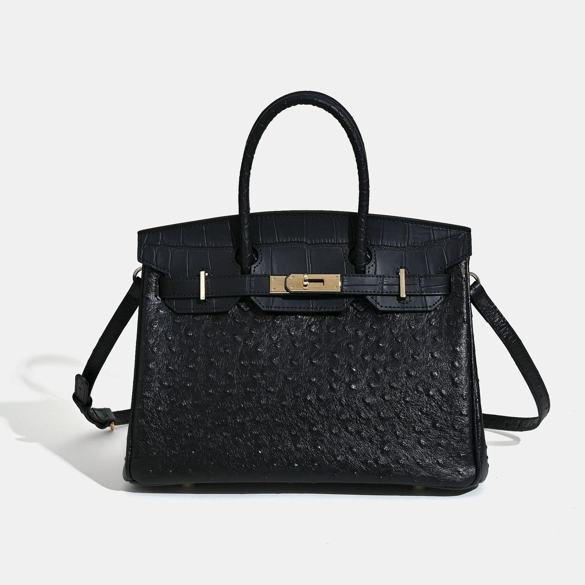 

2026 New Platinum Ostrich Pattern Women s Bag Leather Large Capacity Handbag Light Luxury Fashion Versatile Cross Shoulder Bag 30x16x24cm чёрный