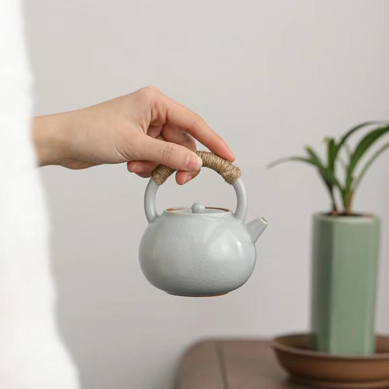 Chinese Style Ru Kiln Teapot Lifting Handle Pot - Simple Pack