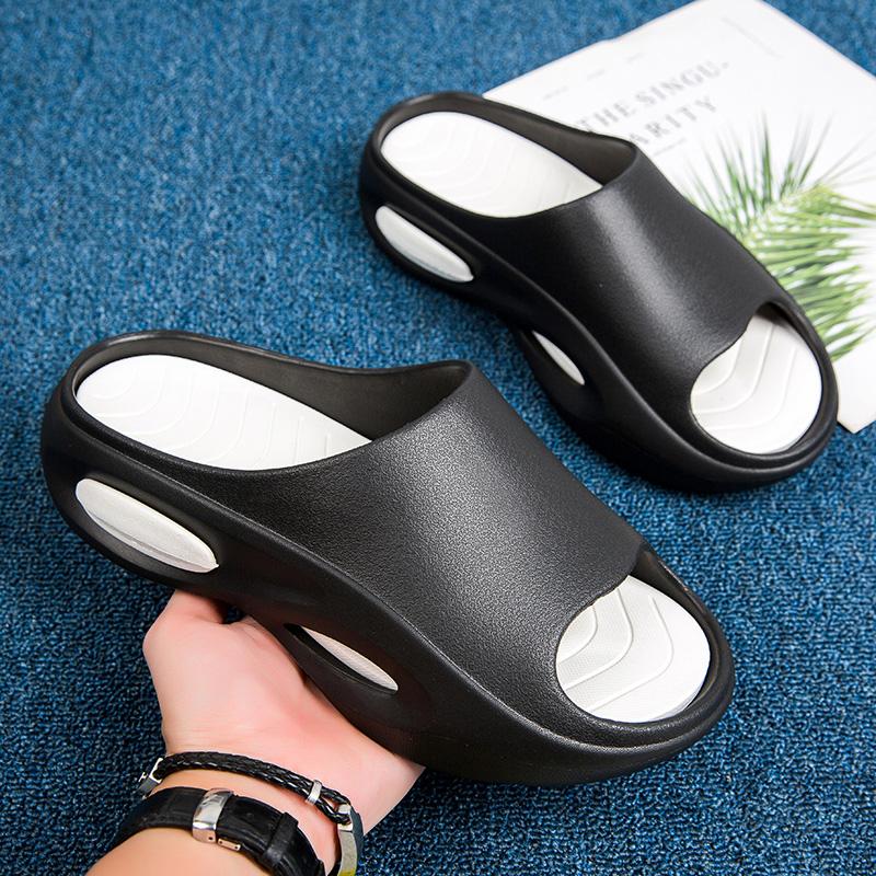 Fashion Shoes Man New Soft Bottom Sports 2025 Summer Casual Home Open Toed Shoes Color Blocked Outdoor Fashion Beach Non Slip Slippers