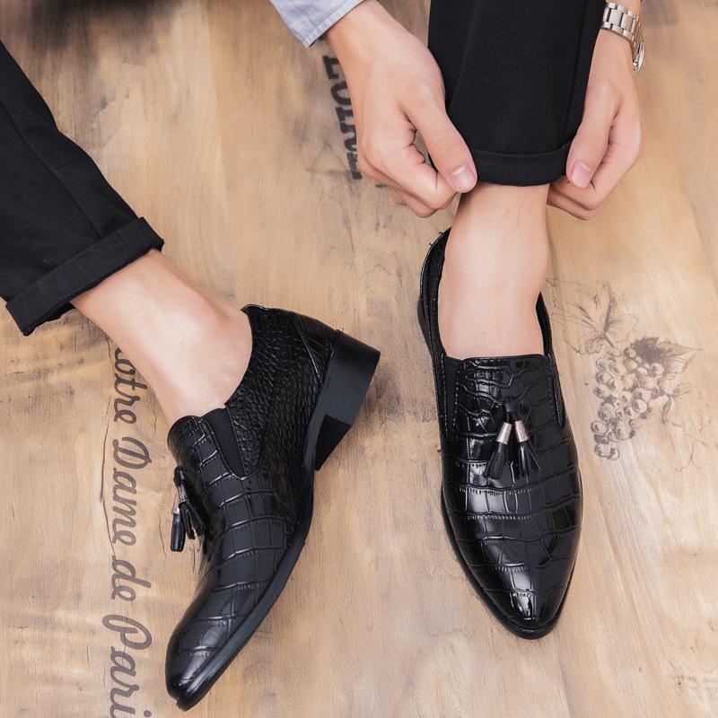 Dress Shoes Man Tassel Loafers Leather Business Suit Shoes Pointed Toe Formal Oxfords Man Wedding Shoe Moccasins For Men 833