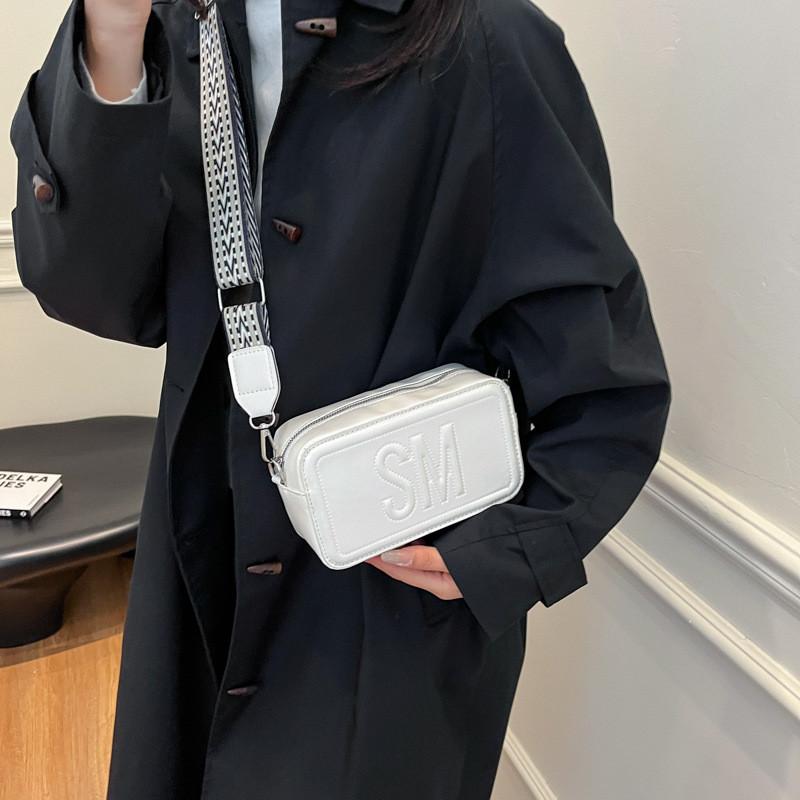 Contemporary Square Medium Handbag For Women Featuring Elegant Texture Embossed