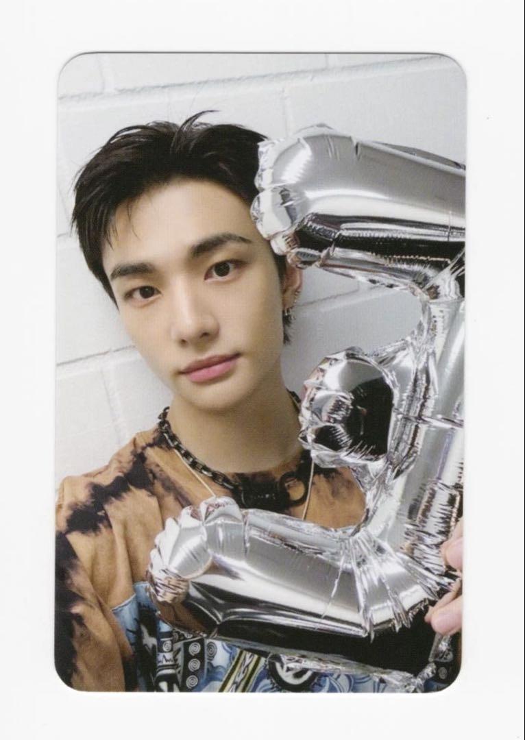 

[Б/У] Stray Kids Хёнджин KARMA Фан-шоп Лимитированная версия Торговая карточка