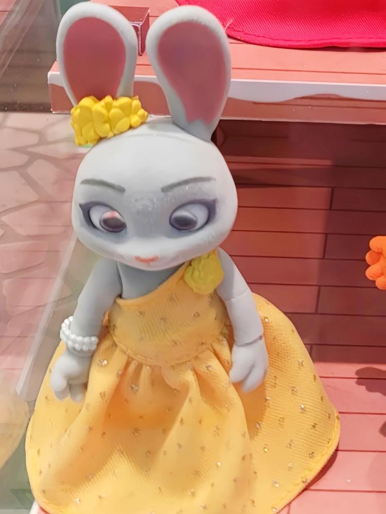 Genuine Zootopia Crazy Party2 Series Bjd  Cute Trendy Articulated Jointed Action Figurine Collectible Model Ornament Present
