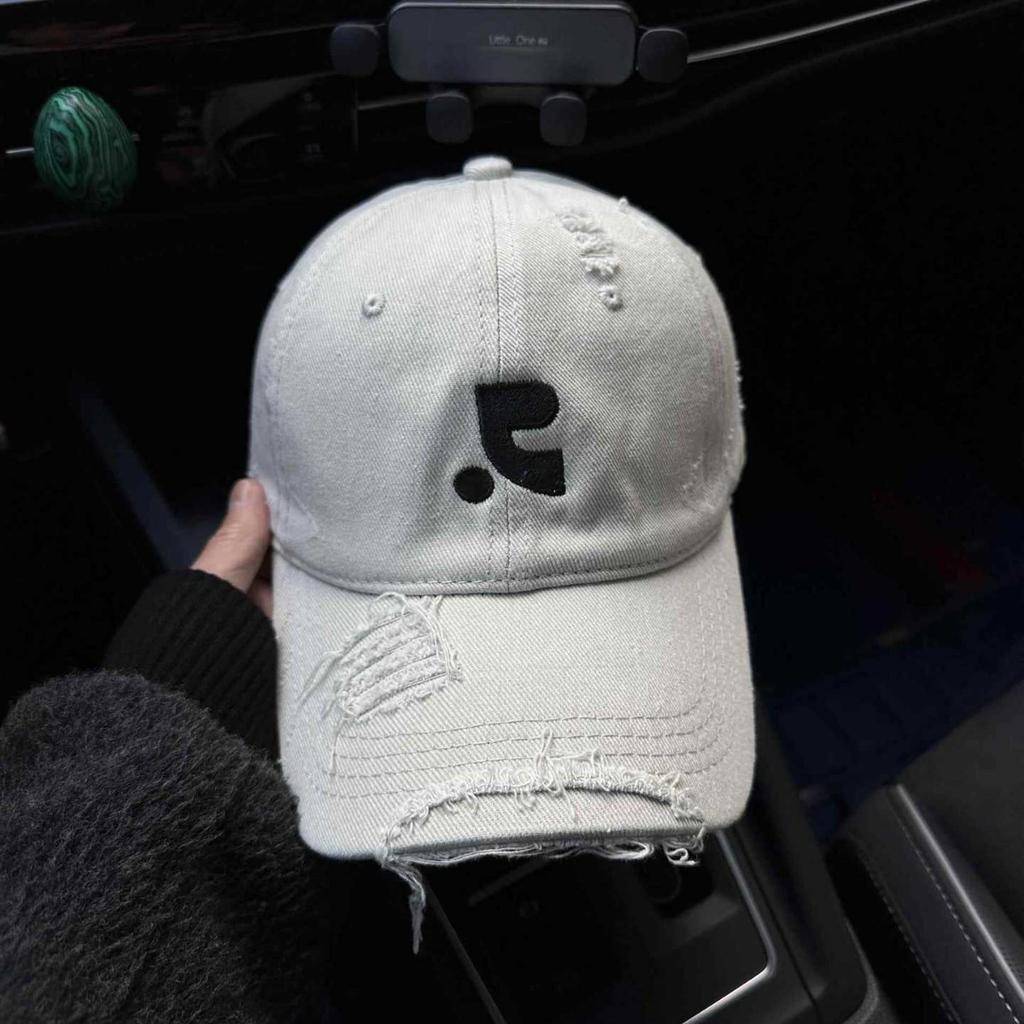 New ripped embroidered baseball cap women's wide brim big face showing face small peaked cap big head circumference hat couple