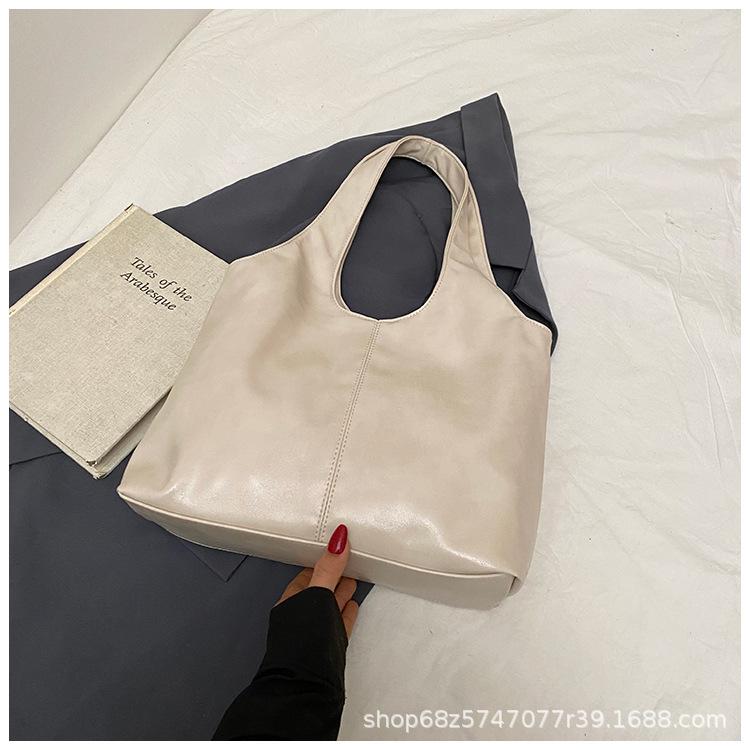 

2025 New Large Capacity Shoulder Tote Bag Women s Fashion Versatile Commuter Handbag Casual Armpit Bag