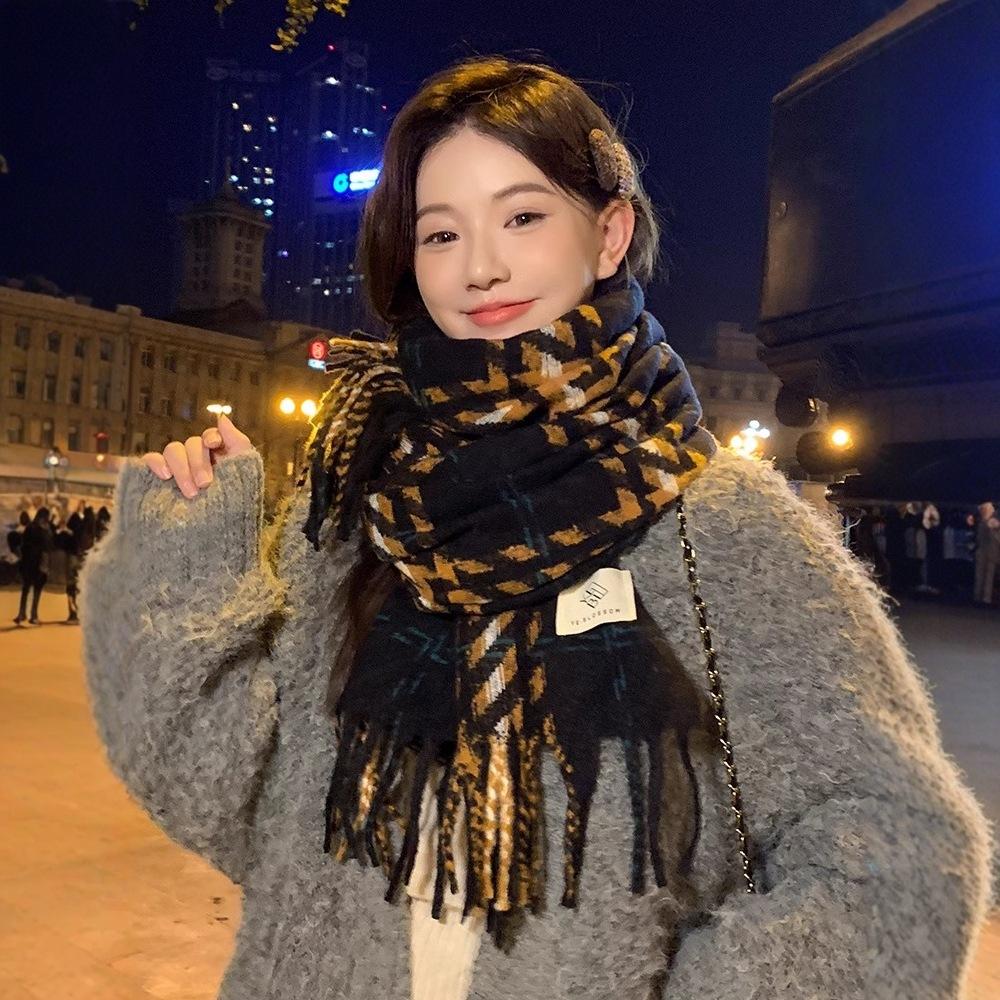 New Korean version of classic color matching plaid scarf women's autumn and winter fashion versatile warm thickened student scarf