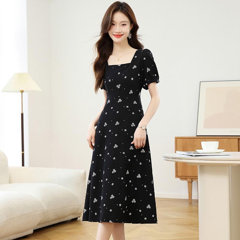 Women's Black Floral Print Mid Length Dress Square Neck with Puff Sleeves A Line Dress High Waist Flowing Casual Dress Suitable for Workplace Dating
