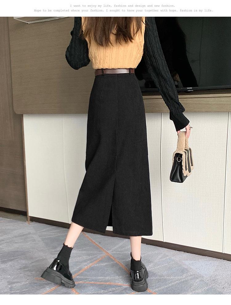 Dámská manšestrová retro podzimní/zimní zeštíhlující rovná sukně se zadním rozparkem