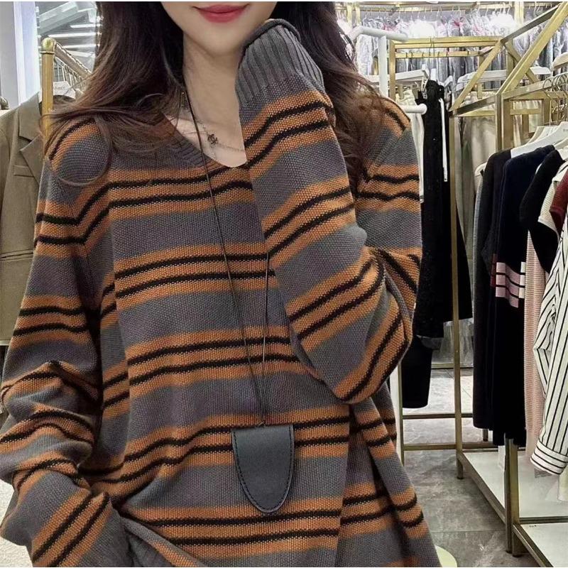 Women's V-neck Striped Knitted Shirt with Contrast Splicing and Fashionable Western Style Bottom Coat