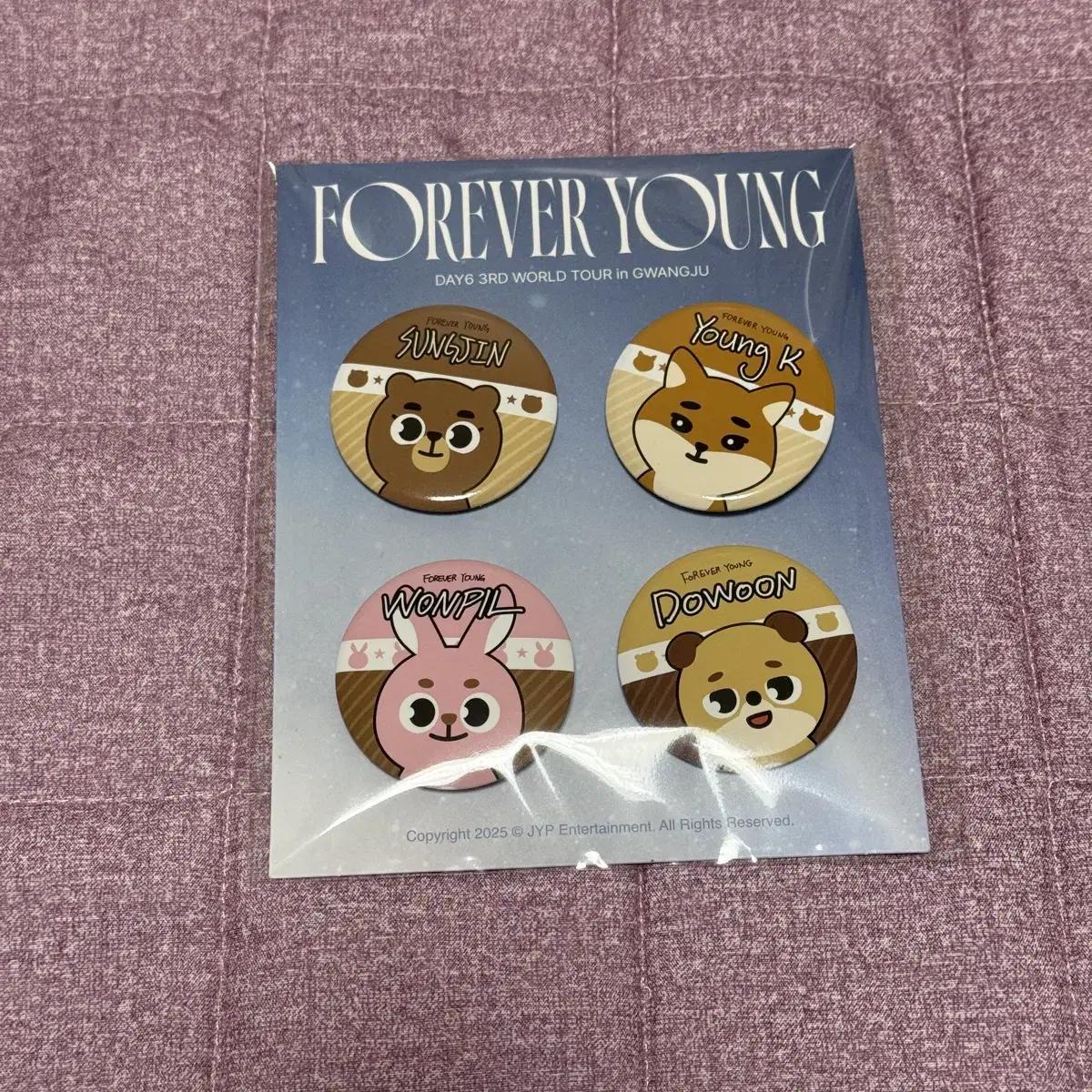 

Day6 Gwangju Admission Kit Badge