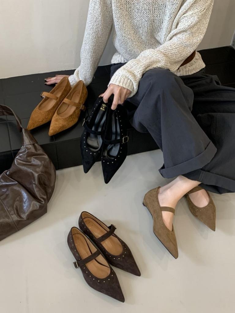 French Beautiful Rivet One-word Buckle with Flat Heel Shallow Mouth Single Shoes Autumn Late Evening Temperament Elegant Mary Jane Shoes