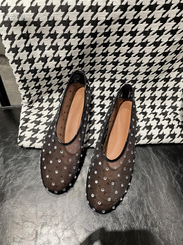

Sheepskin round head rhinestone fishing net Mary Jane shoes mesh yarn breathable hollow sandals women s summer wear flat bottom shallow mouth single 35