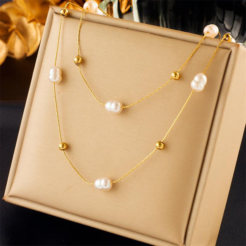 Goldenes mehrreihiges Süßwasserperlen-Halsband für Damen