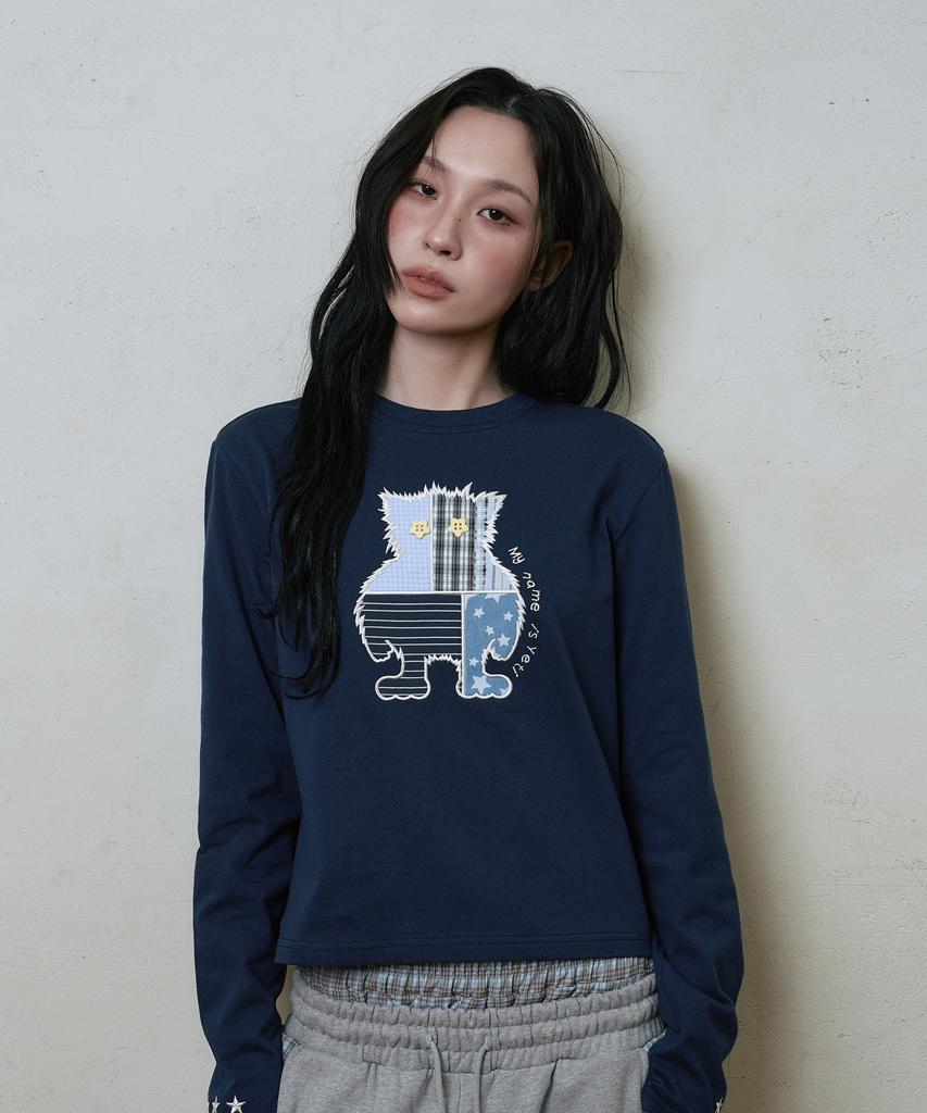 Lujeoseukeulleob Yeti Applique Long Sleeve T-Shirt Navy