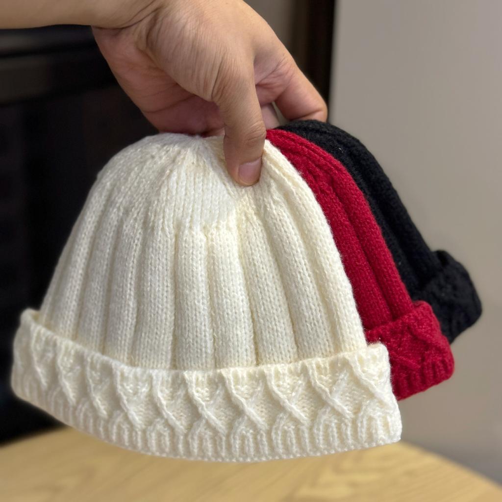 Solid Color Knitted Simple Men's and Women's Casual Watermelon Woolen Hat To Keep Warm and Prevent Cold Show Face Small Pullover Cold Hat