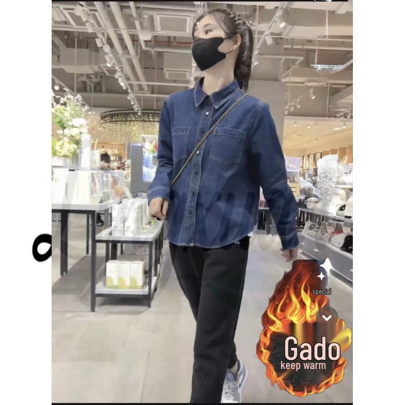 

Women s Petite Thickened Blue Velvet Denim Shirt Jacket for Autumn and Winter Layering Medium