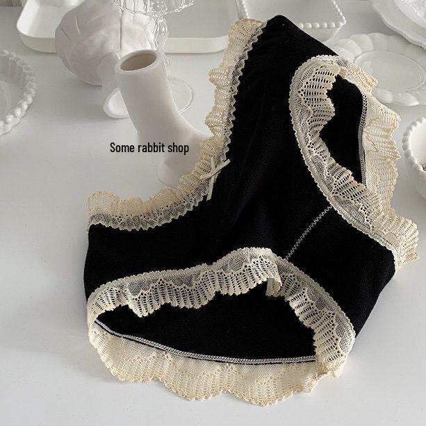 Japanese Style Women's Mid-Rise Combed Cotton Panties - Breathable, Sexy Lace Trim, Cotton Crotch, Triangle Design for Teens.