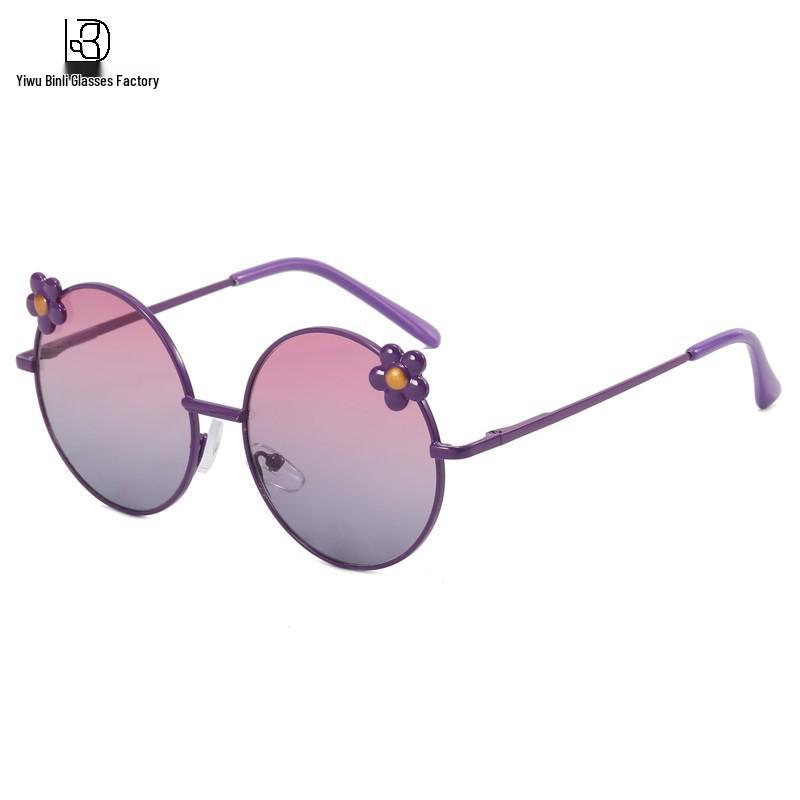 Korean Sweet Flower Style Children's Metal Sunglasses: Fashionable Beach & Photography Accessories