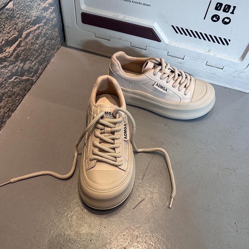 Platform white shoes women's spring new versatile casual sports shoes bread shoes heightening design board shoes tide