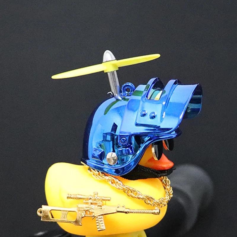 Gumowa Żółta Kaczka Zabawka Samochodowa Dekoracje na Deskę Rozdzielczą Ozdoby Samochodowe Rowerowe Żółta Kaczka z Kaskiem Śmigłowym Akcesoria do Wnętrza Samochodu